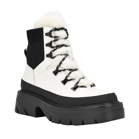 NIB Marc Fisher LTD Izuma Women's Lug Sole Bootie White Size 10 M (MSRP $259) - Picture 1 of 6